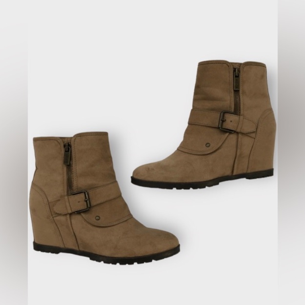 UNI, Wedge Booties, Size 8.5